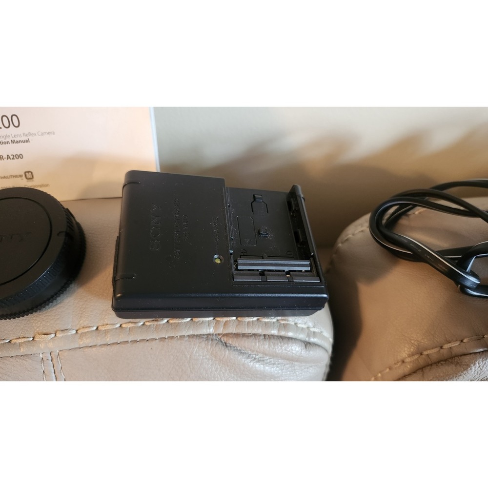 Sony Alpha DSLR-A200 10.2MP Digital SLR Camera W 18-70mm & 4.5-5.6/75-300 Lens - Picture 9 of 16